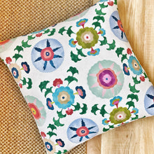 Load image into Gallery viewer, Izmir 55cm Cushion - Ivory