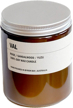 Load image into Gallery viewer, VAL : ROSE / SANDALWOOD / YUZU SMALL AMBER CANDLE 250G
