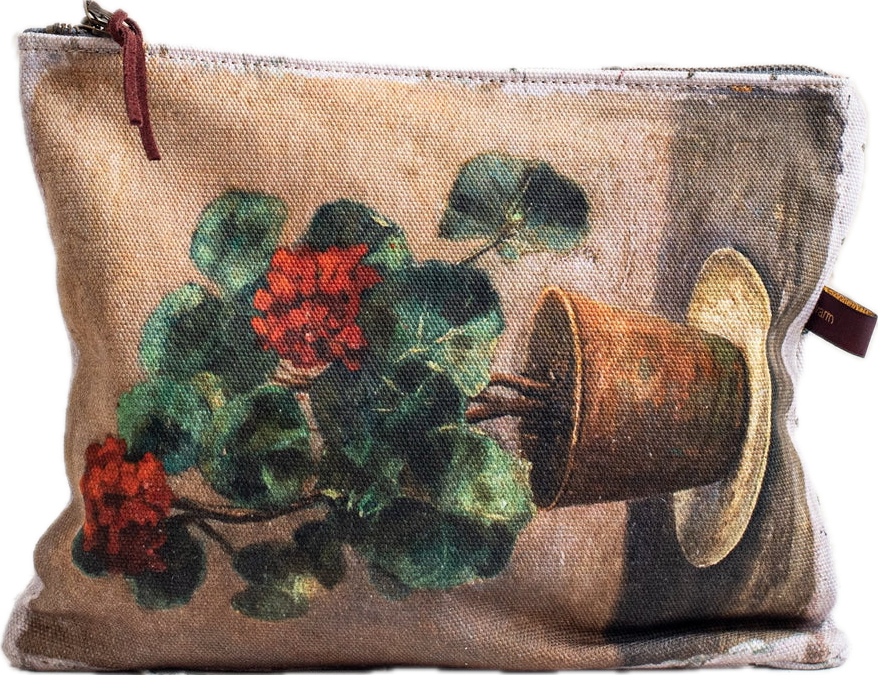 RED GERANIUMS Clutch